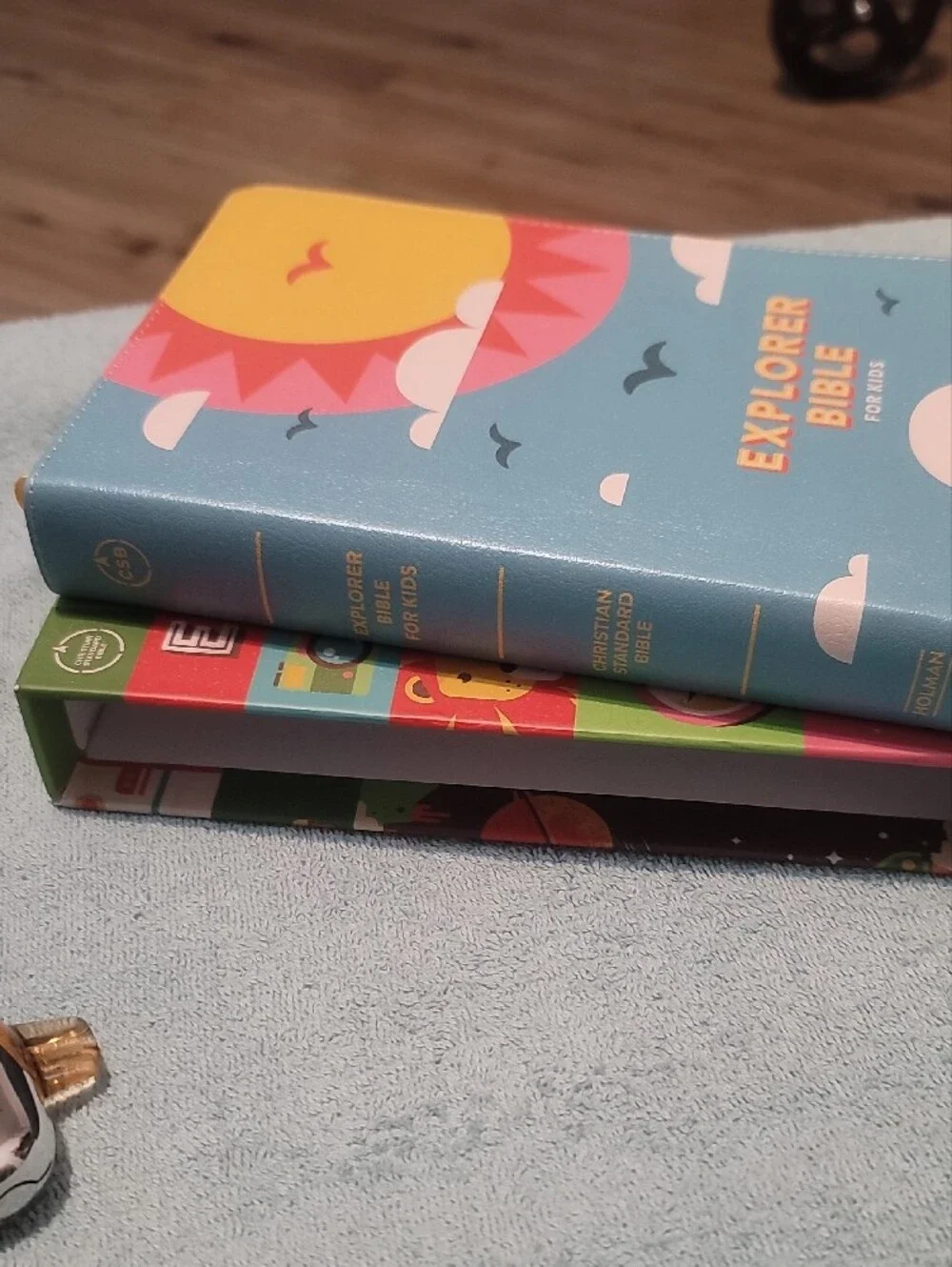 Explorer Bible for Kids - Colorful Pink & Green Cover